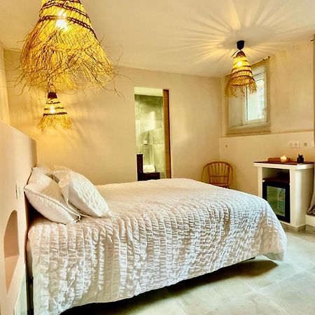 Saint-Antonin-du-Var La Parenthese Du Var - Chambre D'Hotes Petits Dejeuners Inclus Et Terrasse Ombragee المظهر الخارجي الصورة