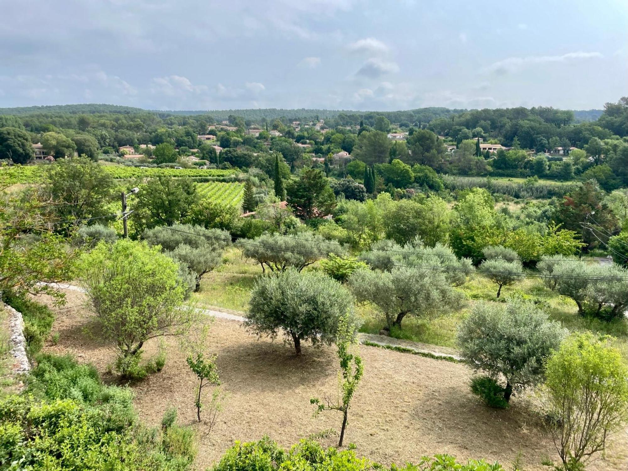 Saint-Antonin-du-Var La Parenthese Du Var - Chambre D'Hotes Petits Dejeuners Inclus Et Terrasse Ombragee المظهر الخارجي الصورة